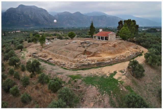 hilltop excavation of ancient palace