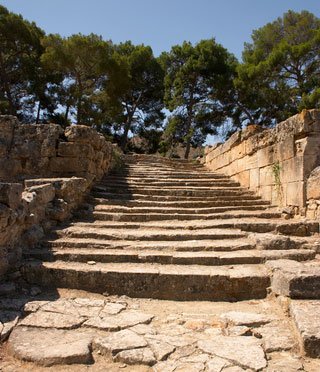 steps at Agia Triada are over 3000 years old