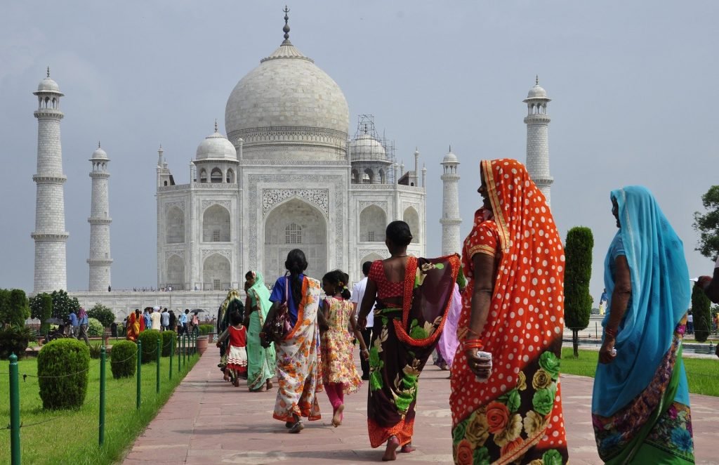 This image has an empty alt attribute; its file name is taj-mahal-3654227_1920-1024x662.jpg