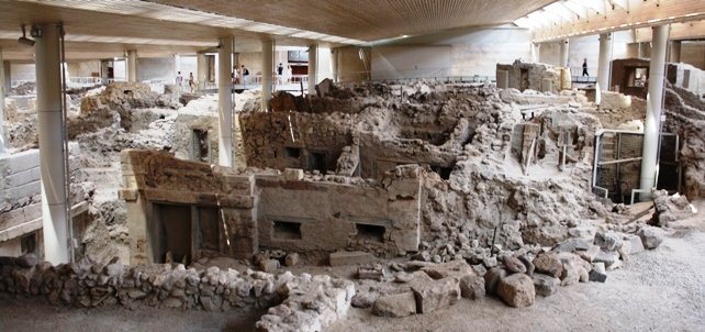 Akrotiri excavation under roof